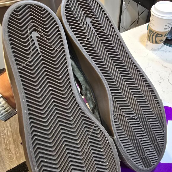 Nike SB Zoom Janoski OG+ SE “City of Cinema” - Medium Olive (FZ1302-200) SZ 10 - Picture 9 of 10